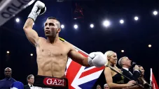 Avni Yildirim previo a una pelea