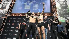 McGregor junto a Poirier tras superar la báscula