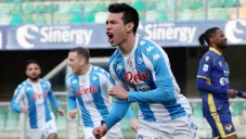 Chucky Lozano jugando con Napoli