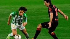 Diego Lainez en partido del Betis