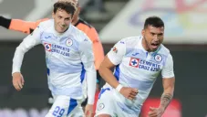 Santi Giménez y Juan Escobar celebran una anotación