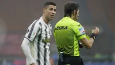 Cristiano con árbitro