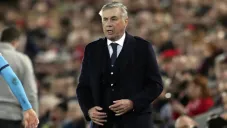 Carlo Ancelotti durante un duelo del Everton