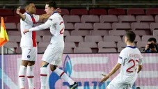 Jugadores del PSG festejan un gol ante Barcelona