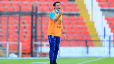 Larcamón en el juego vs Querétaro