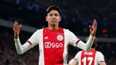 Edson Álvarez en festejo de gol