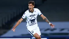 Dinenno festeja una diana con Pumas