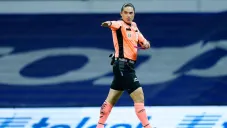 Óscar Macías en un partido