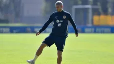 Guido Rodríguez jugando con América