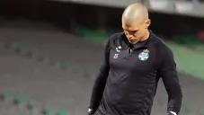 Lajud en un partido con Santos