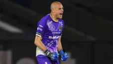 Enrique Palos en festejo con Bravos