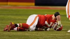 Eric Fisher tras sufrir una lesión con los Chiefs