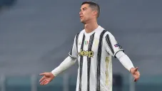 Cristiano Ronaldo durante un duelo con la Juventus