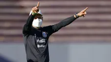 Jaime Lozano en una práctica con el Tri Preolímpico