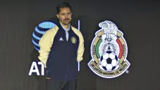 Yon de Luisa durante una conferencia de prensa