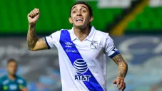 Omar Fernández en un partido del Puebla