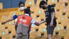 Afición de Tigres en las gradas del 'Volcán'