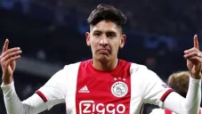 Álvarez en un partido con el Ajax