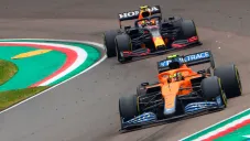 Checo Pérez, en acción en el GP de Imola