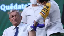 López Obrador es vacunado contra el Covid-19