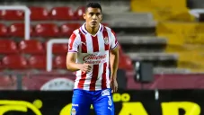 Tiba Sepúlveda durante un duelo con Chivas