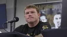 Canelo Álvarez durante un evento