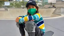 León Chávez vive sus sueños sobre la patineta