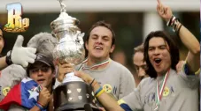 Cuauhtémoc Blanco festejando su título con América