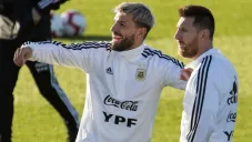 Agüero y Messi podrían jugar juntos en Barcelona