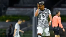 Roger Martínez en partido con América