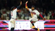 MLB: Atlanta venció a Los Angeles de la mano de Ozzie Albies y Abraham Almonte