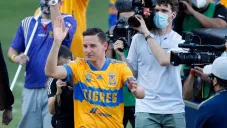 Florian Thauvin en la presentación con Tigres