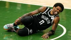 Kyrie Irving sufrió un esguince de tobillo