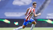 Cristian Calderón durante un partido con Chivas