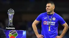 Pablo Aguilar, tras coronarse con Cruz Azul