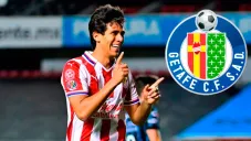 JJ Macías celebra un gol con Chivas