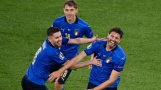 Jugadores italianos festejando un gol a favor