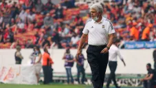 Tuca Ferretti durante un partido con Tigres