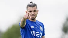 Tecatito Corona durante un entrenamiento con Porto