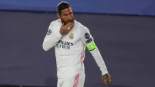 Sergio Ramos durante un duelo con el Real Madrid