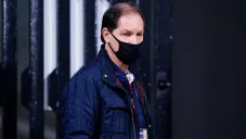 Jaime Ordiales llegando a un estadio