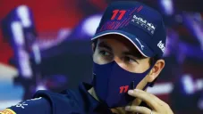 Sergio Pérez en una conferencia de prensa