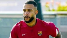 Memphis Depay durante su primer sesión con el Barcelona