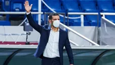 Jaime Lozano observa un duelo del Tri Olímpico