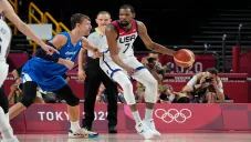 Kevin Durant en el partido de Estados Unidos vs República Checa