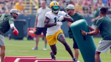 Devin Funchess en práctica con los Packers de Green Bay