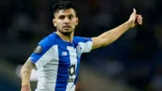 Jesús Manuel Corona en partido del Porto