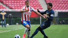 Arturo Ortiz en acción con Pumas Tabasco