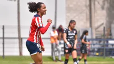 Atzimba Casas en festejo de gol