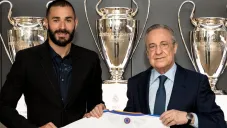 Karim Benzema y Florentino Pérez durante la renovación